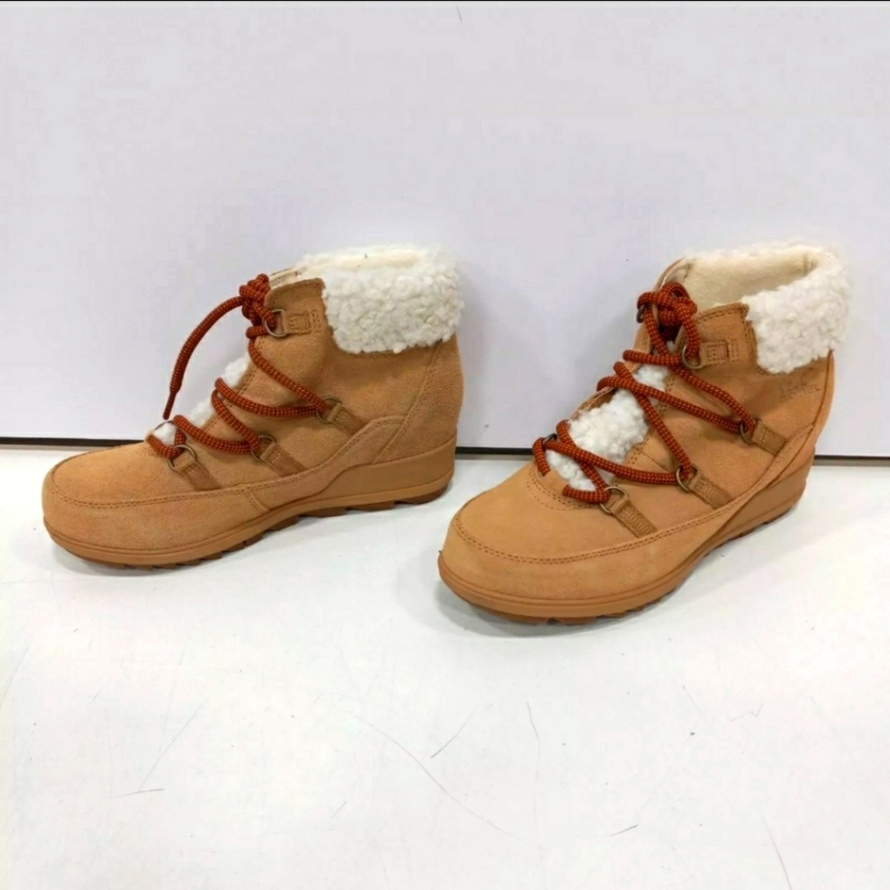 NEW Sorel NL4924-235 Tawny Buff Wood Evie Cozy Lace Boots Women Size 9